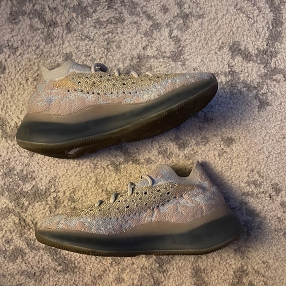 Size 8 - adidas Yeezy Boost 380 Pepper Reflective - Picture 2 of 5